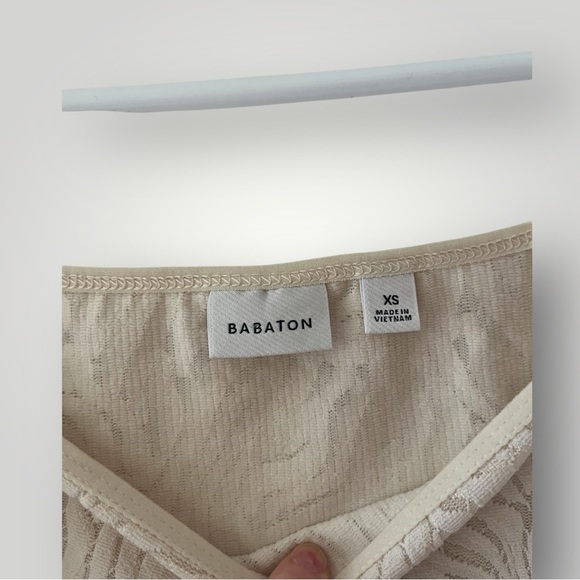 Aritzia Babaton Shapelace Longsleeve Bodysuit Birch XS NWT Sculpting Shaping - Picture 3 of 6